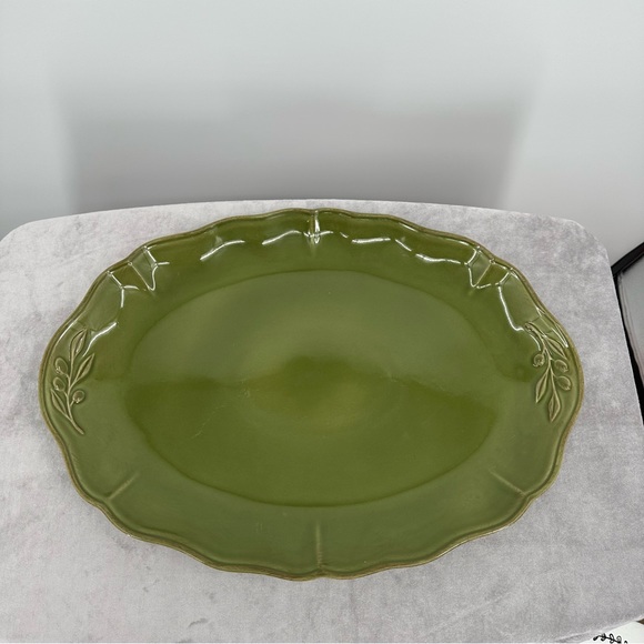 Crate&Barrel Other - Crate & Barrel Arenito Portugal Oval Serving Platter in Moss Green EUC